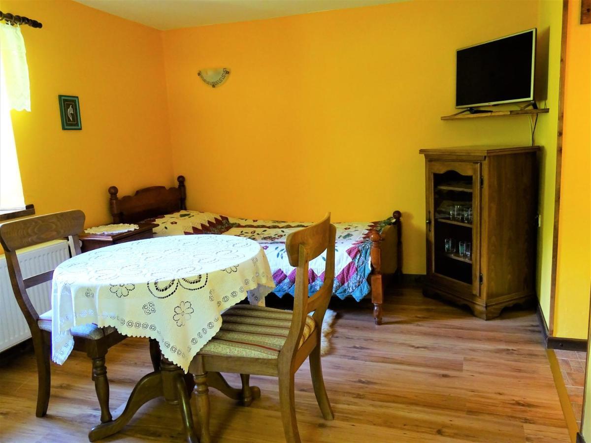 Apartmaji Pr-Gujlu Sela Nad Podmelcem 5220 Tolmin Podmelec Eksteriør billede