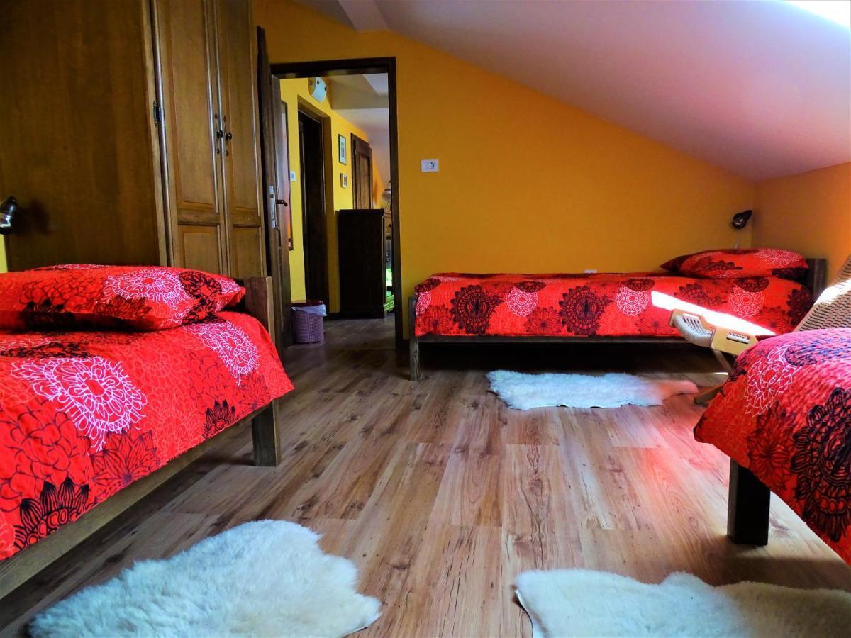 Apartmaji Pr-Gujlu Sela Nad Podmelcem 5220 Tolmin Podmelec Eksteriør billede